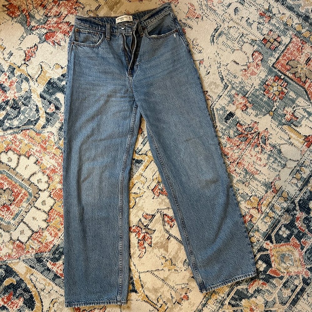 Abercrombie The Loose High Rise Jeans - 26R